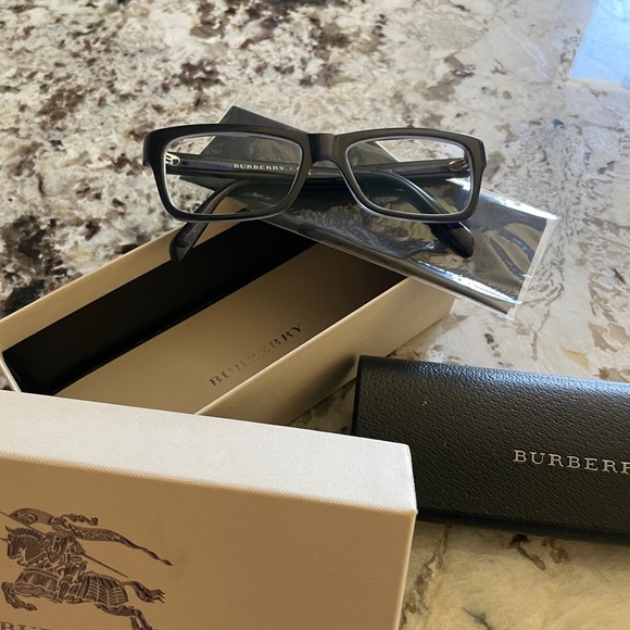 Burberry Glasses (with prescription lenses) - Picture 3 of 5